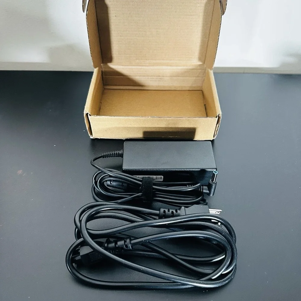PIOEVTKA 65W 45W HP Laptop Charger Blue Tip Smart Power Adapter Minimalist Tech